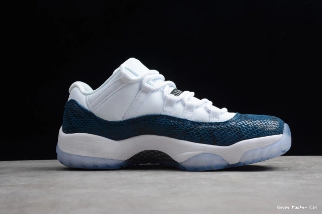 11 CD6846-102 Air Navy Snakeskin Jordan Blue Low 0815
